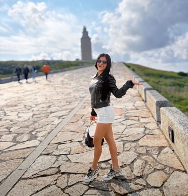 Sabrina #pornostar lujosa pequeñita y muy disfrutona