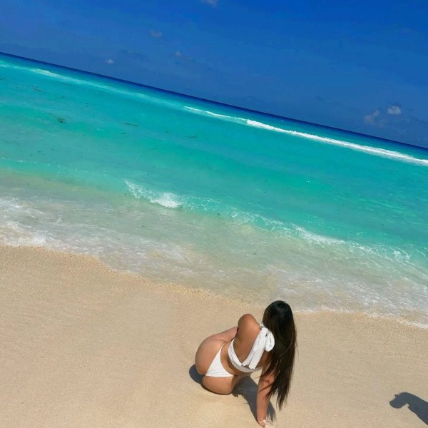 Soy valentina LATINA MUY CACHONDA Y DIVERTIDA