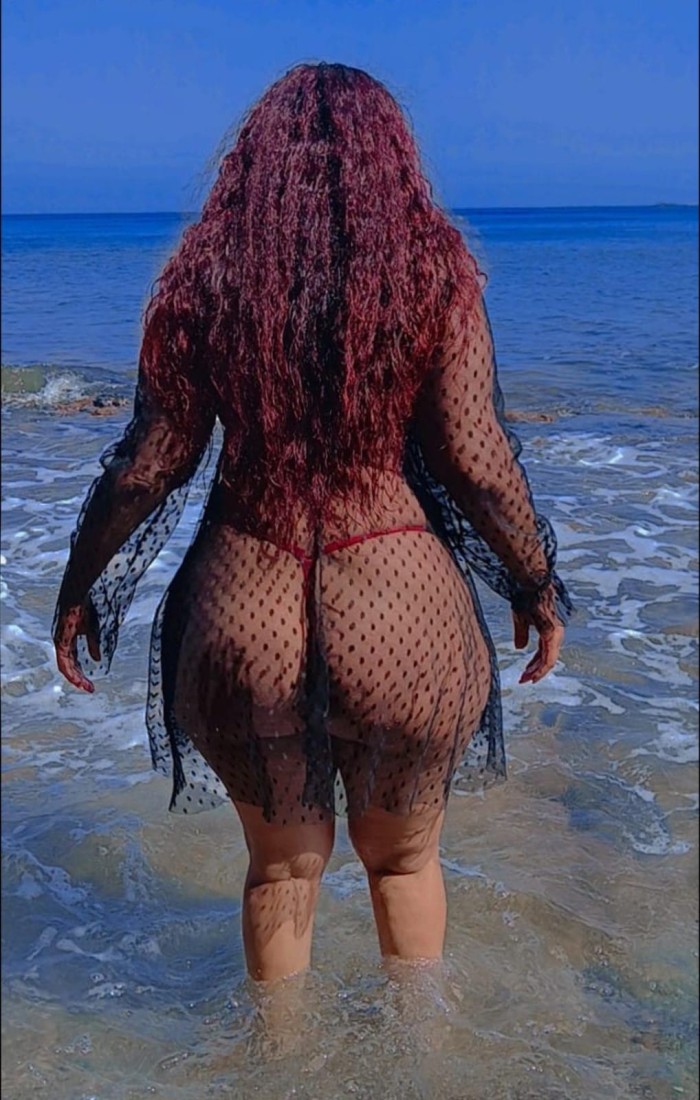 MADURITA CALIENTE CON GANAS DE LUJURIA Y SEXO A TO