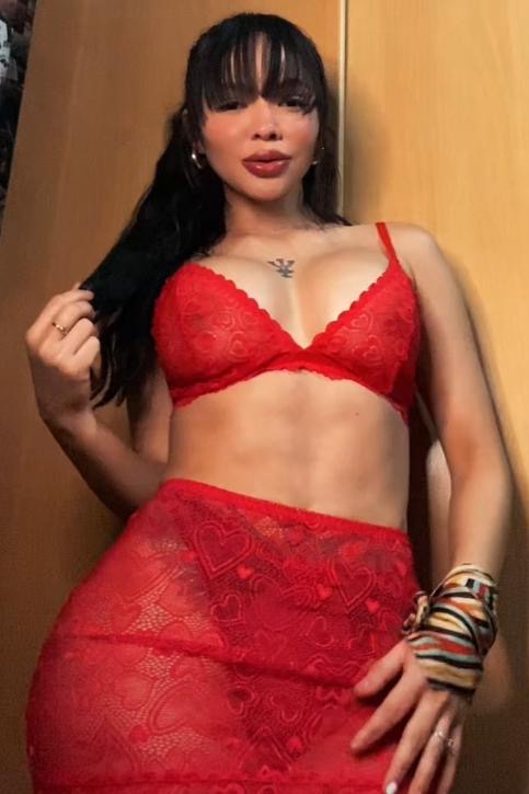 Hermosa y atractiva latina en tu ciudad