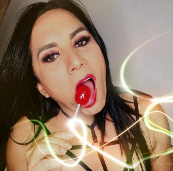 EXĂTICA MUJER TRANS CON GANAS DE PASARLO BIEN