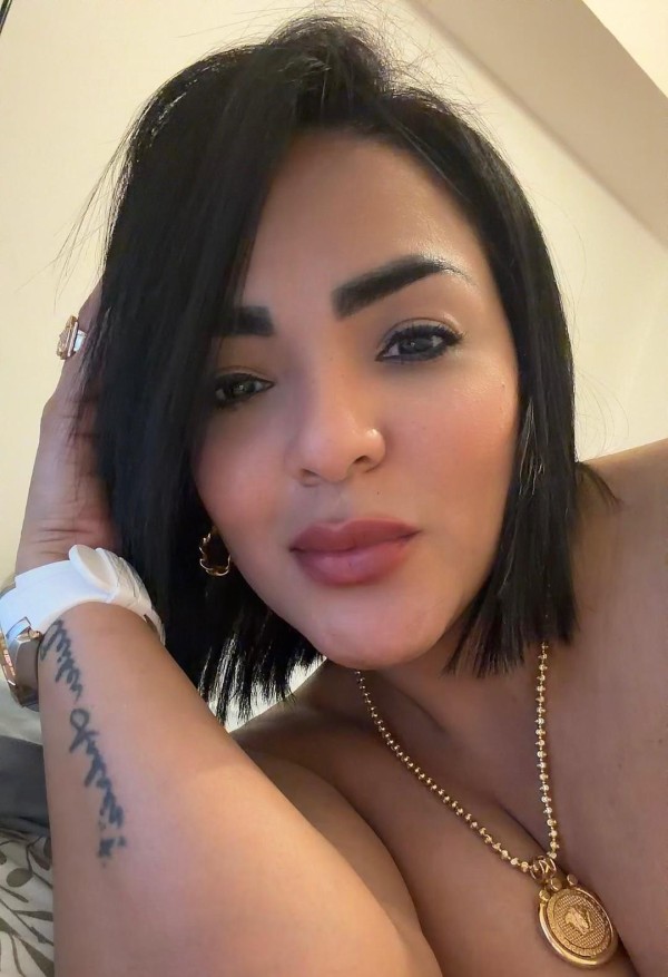 SAMANTHA DE REGRESO, SENSUAL, MORBOSA Y CACHONDA