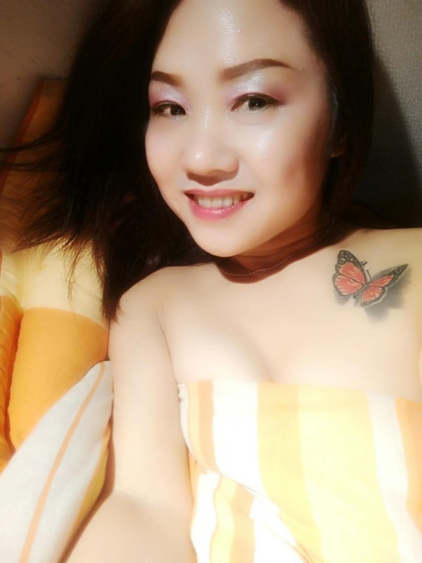 Sushi y Luna dos chicas Asiáticas en Girona