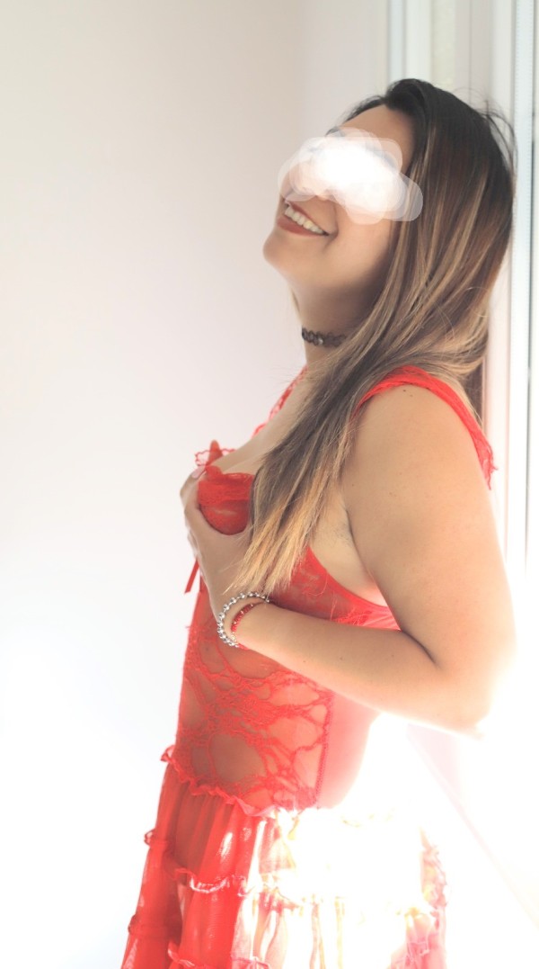 4 CHICAS  SATISFACEN Para Todos GUSTOS