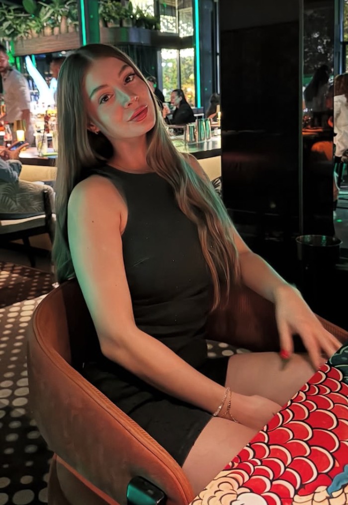 Diana / 20 años / Española/ UNIVERSITARIA