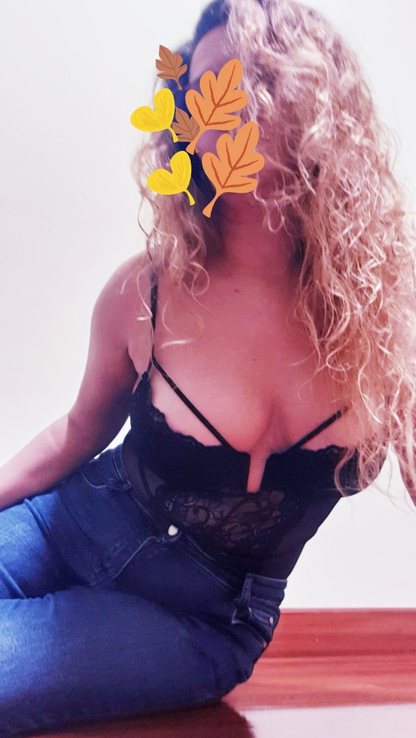 ASTURIANA, MASAJE EROTICO EN CAMILLA,SKIRTING REAL,DISFRUTAR AL MAXIMO