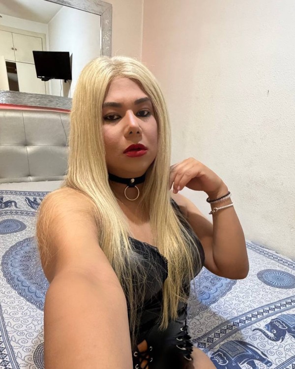 Novedad exótica trans cachonda chupo rico a tope