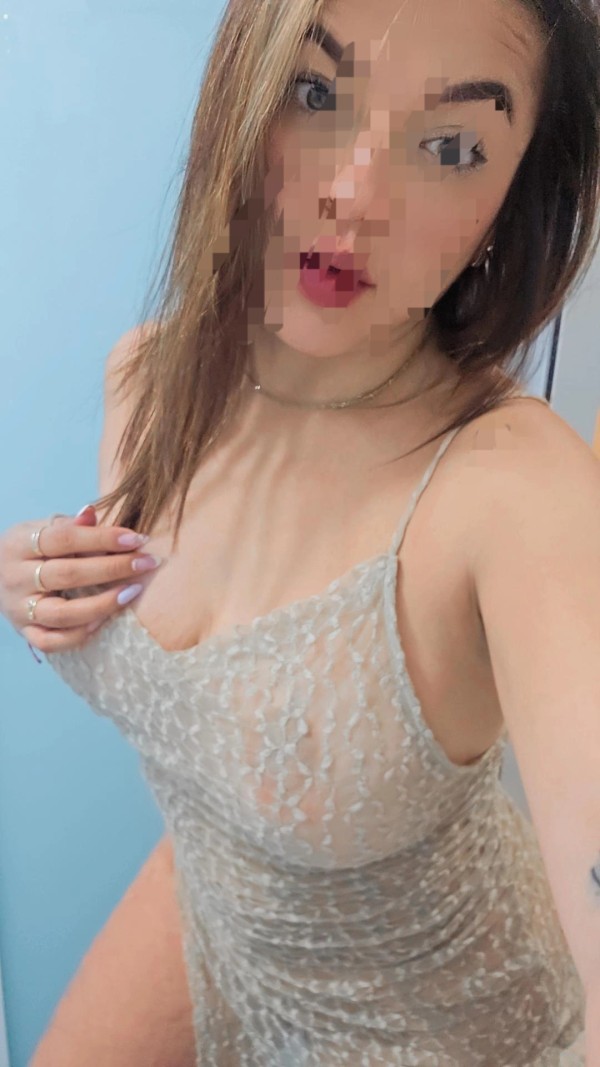 JOVEN FIESTERA POR JAEN ,COQUETA ,ARDIENTE ,HAGO SALIDAS