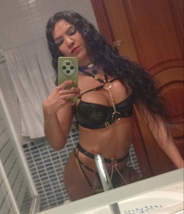 MUÑECA CACHONDA COM GANAS DE FIESTA BB