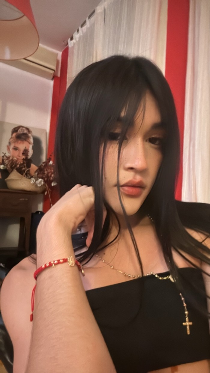 SARA ZORRA MORBOSA ADICTA AL SEXO Y AL PLACER