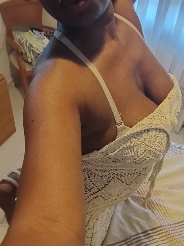 MUJER EXÓTICA AFRICANA SABADELL SUD 24 HORAS