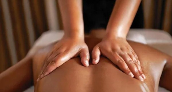 Implicada Masaje 1h50 Anal  y Beso Negro