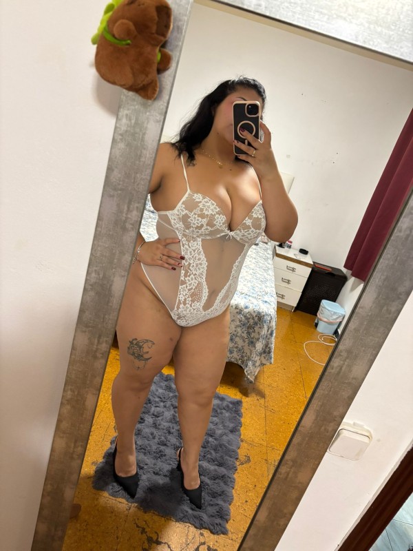 Emily hermosa colombiana d 26 años ven a disfrutar