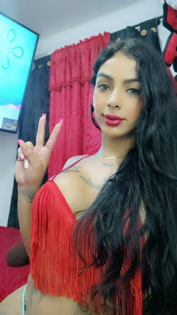 Colombiana lechera caliente en Fuengirola