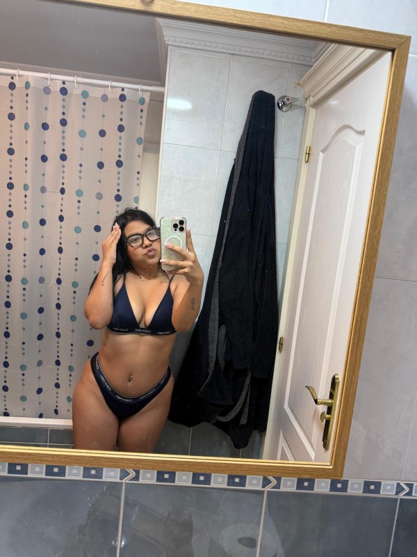 2 amigas MUY MORBOSAS con ganas de jugar!!!