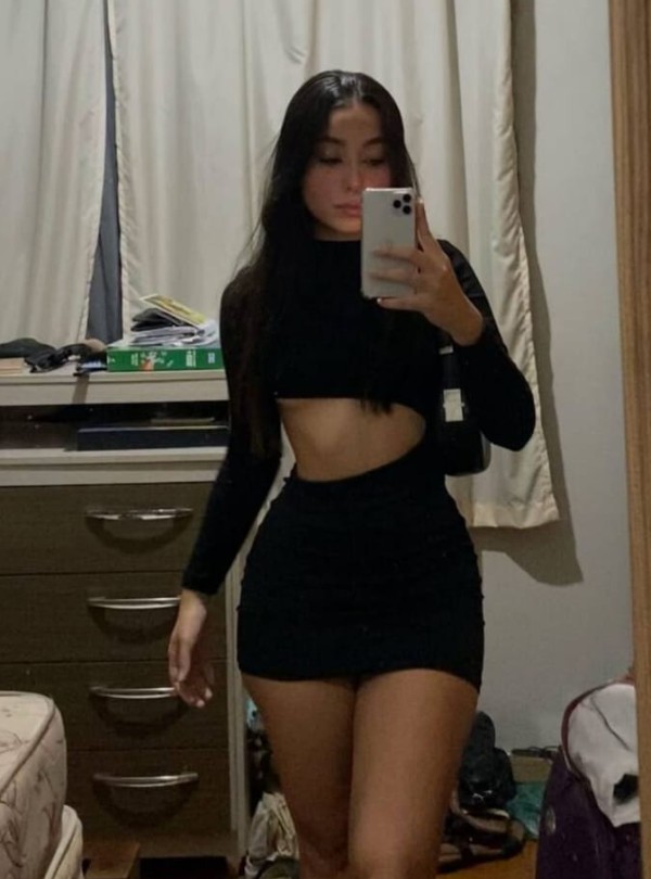 JOVENCITA 20 AÑOS TE HAGO UNA MAMADA CON ARCADAS SALIBADA