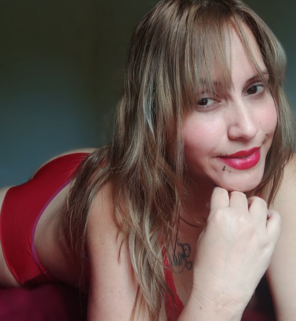 Latina cachonda  cariño pocos dias en tu ciudad independiente