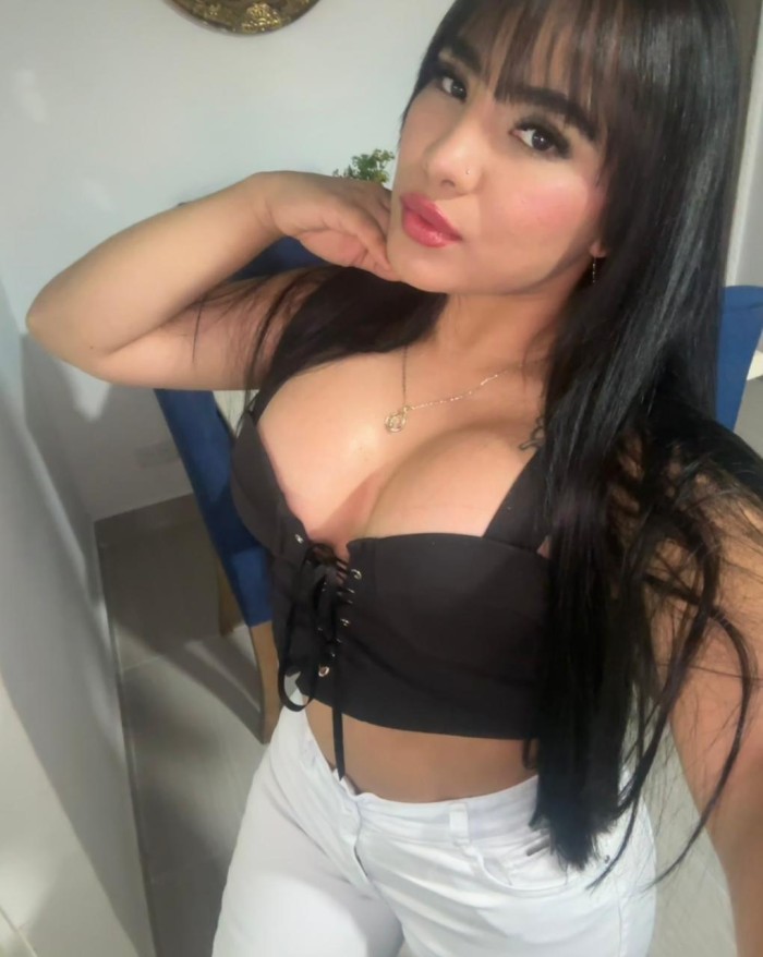 Colombiana jovencita maximo nivel , te sorprendere