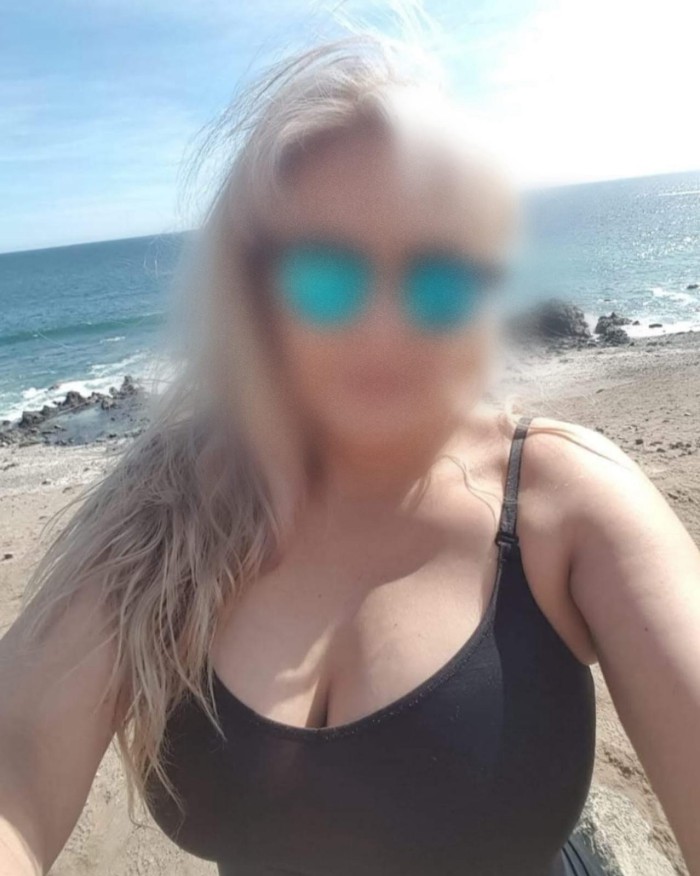 JHOANA MILF MADURITA MASAJISTA SEXY.. RECIEN LLEGADA A PALMA DE MALLORCA
