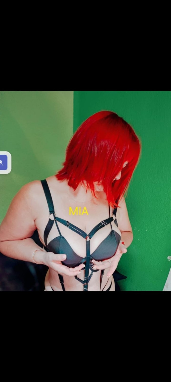 Una colombiana madurita muy completa