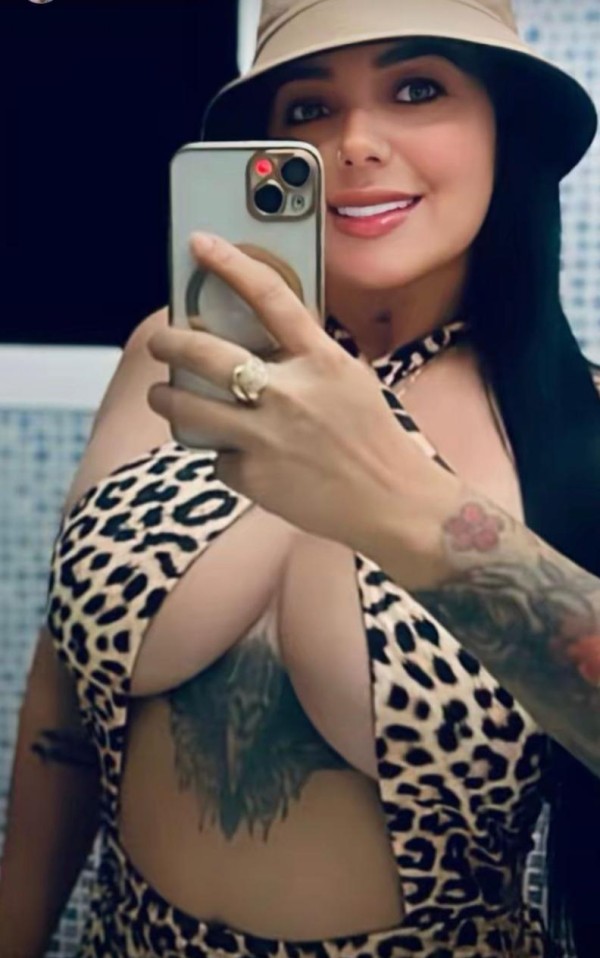 Me aseguraré de consentirte de pies a cabeza durante nuestro encuentro