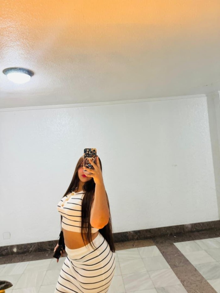 SENSUAL VENEZOLANA DE 20 AÑOS