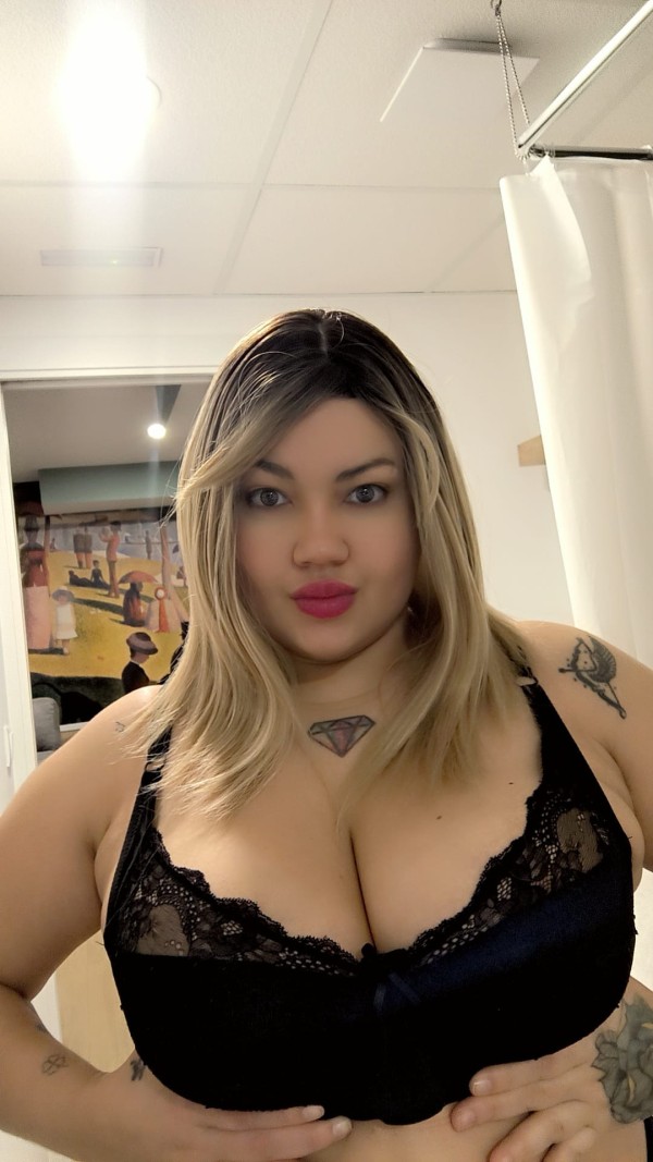 TETONAS NATURALES.EN CORUÑA ZONA DE OZA