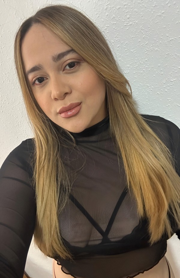 Deseando conocerte para complacerte y disfrutar.