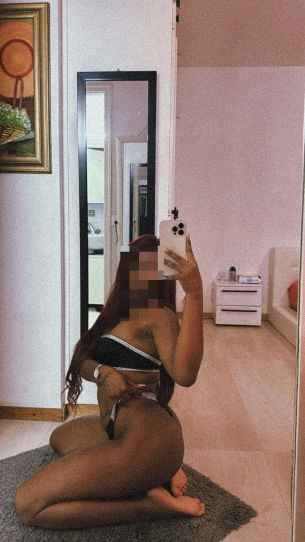 Colombiana Ardiente Pura pasión y placer sin límites