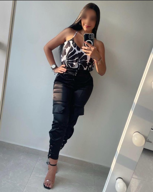 MASAJES RELAJANTES CON RICO FINAL