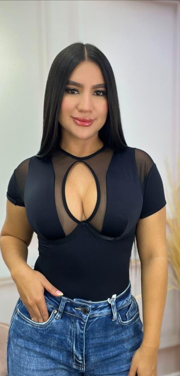 LAURA  662488524 tu compañía perfecta en Torrevieja en Alicante