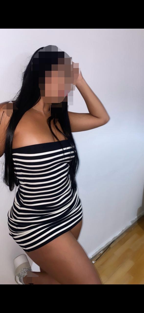 JOVENCITA ESTROVERTIDA Y SENSUAL EN COLLBLANC