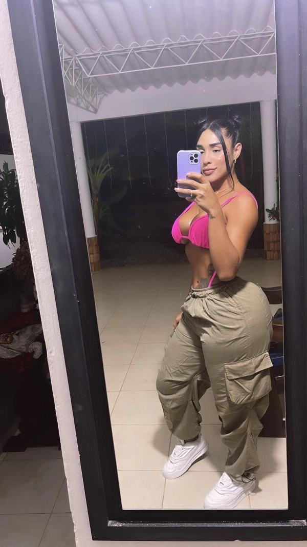 CATALINA, CON GANAS DE CONOCERTE Y FIESTA