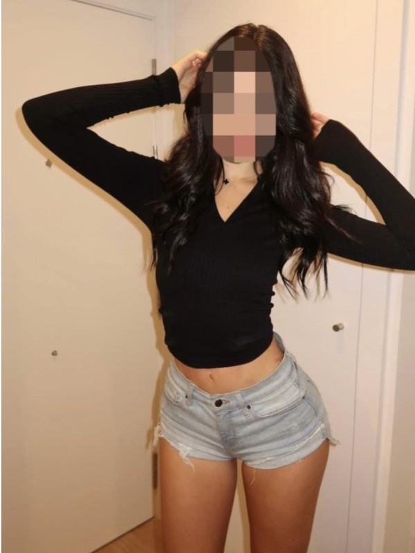 Diosa del placer con un delicioso coñito