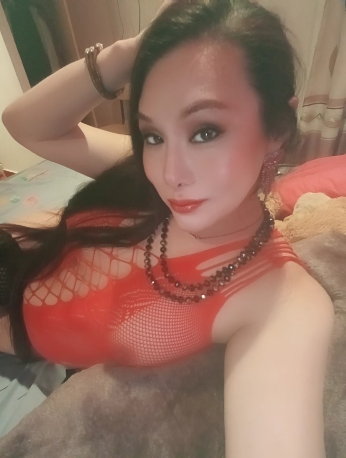 Atendimento especial. Caliente fiestera y explosiv