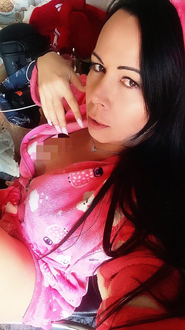 PELE BLANQUITA CON PECAS , CULAZO TRAGÓN FOTOS, 100% REALES