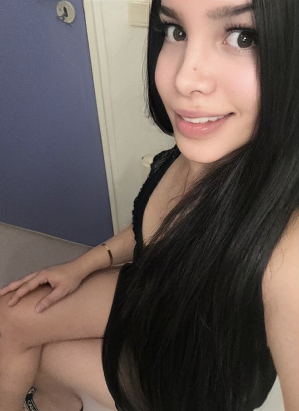 TRANSEXUAL EXPERTAagradable hermosa. con experiencia. VEN Y DISFRUTA