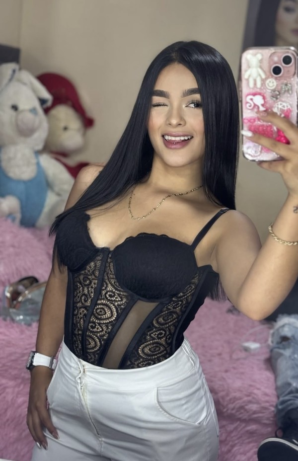 Jovencita recién llegada 22 años