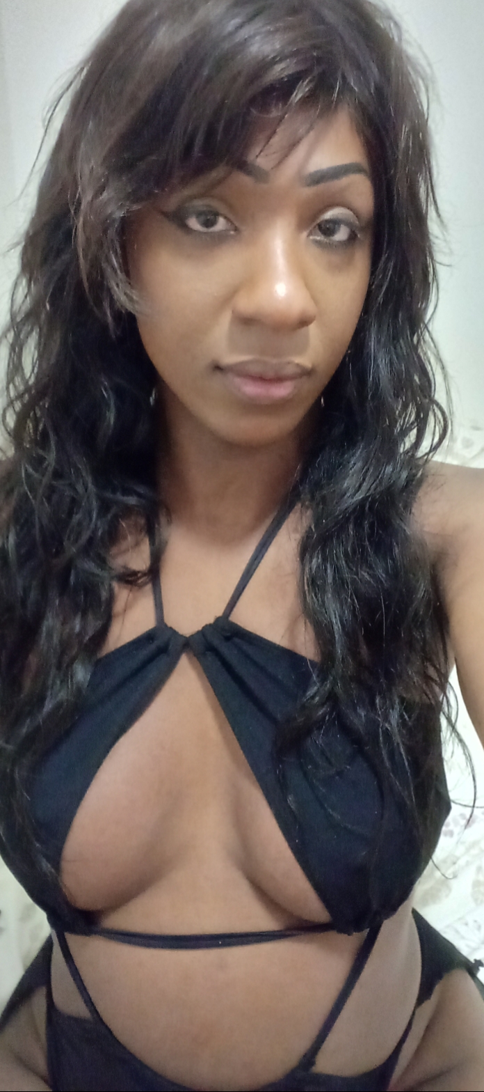 Gleicy trans wapa y femenina