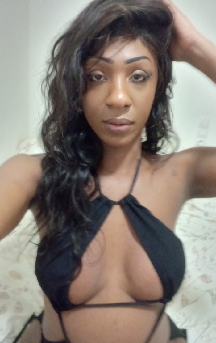 Gleicy trans wapa y femenina