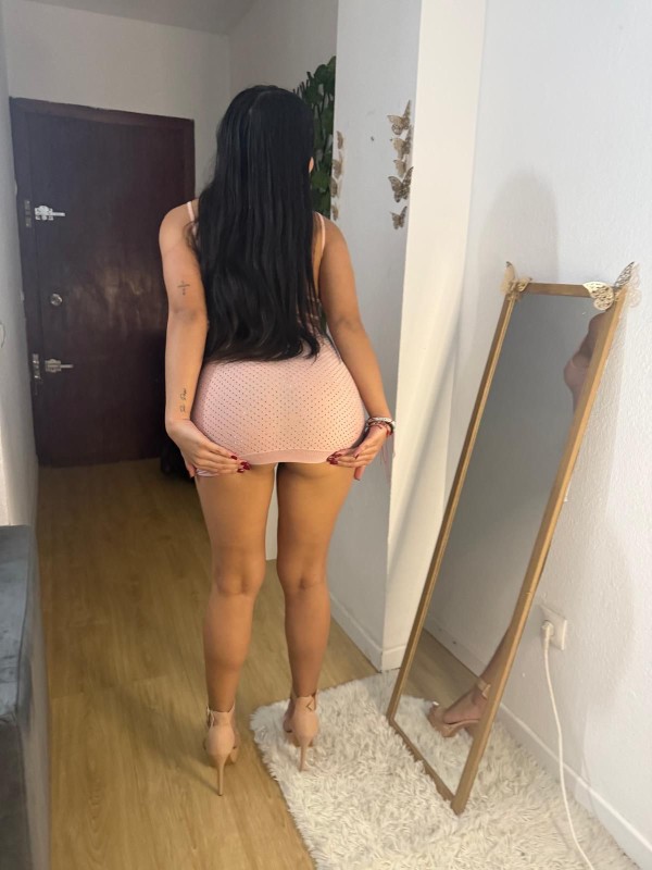 Una diabla latina fi4st4ra flaquita