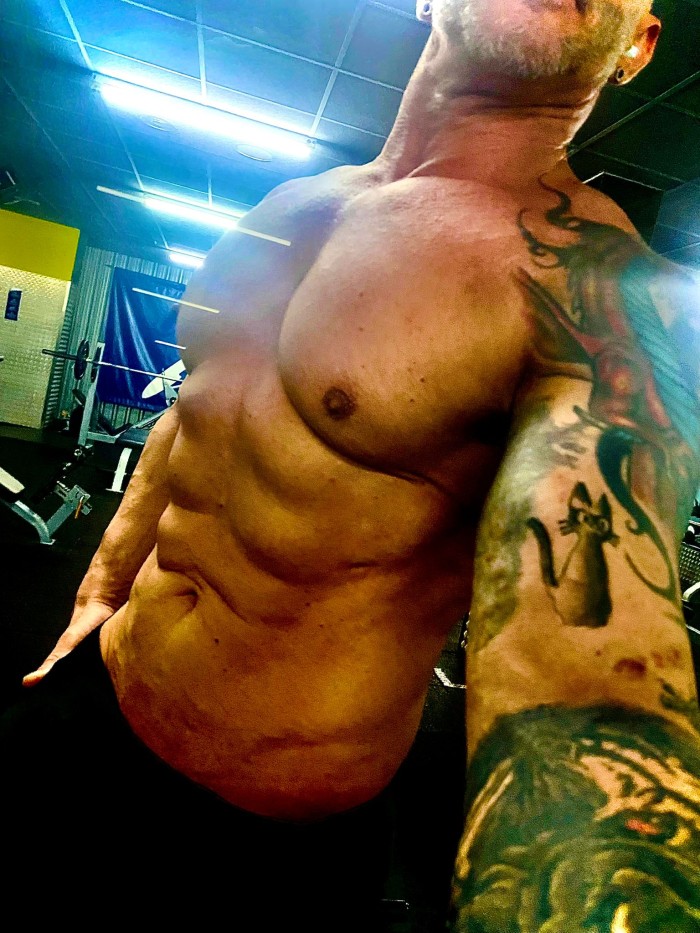 SILVER FOX POLLON CON GANAS DE PROBARTE