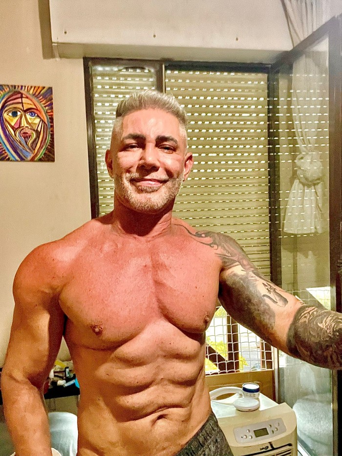 SILVER FOX POLLON CON GANAS DE PROBARTE