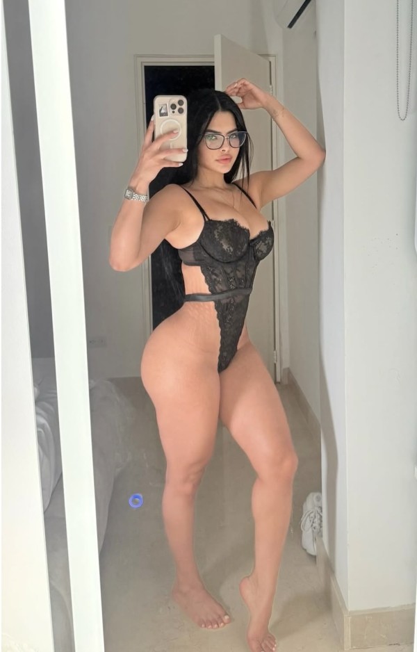 Adriana nueva en Barcelona 22 años