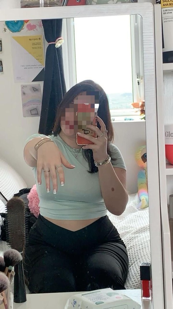 Yazmin española, 100% auténtica, hago griego