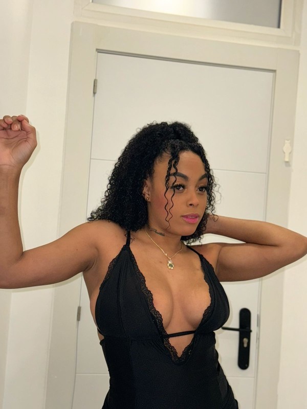 Belleza colombiana Nueva en Sabadell Sur