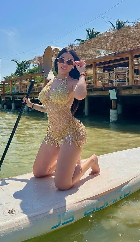 EXPERIENCIA INOLVIDABLE CON EXPLOSIVA LATINA