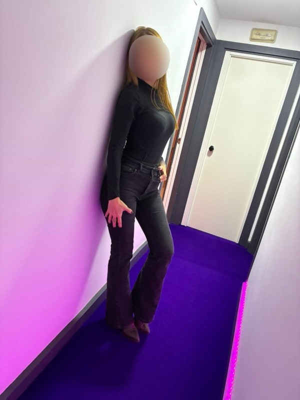 ROSI, NOVEDAD MASAJISTA PROFESIONAL SENSUAL Y MUY MORBOSA…