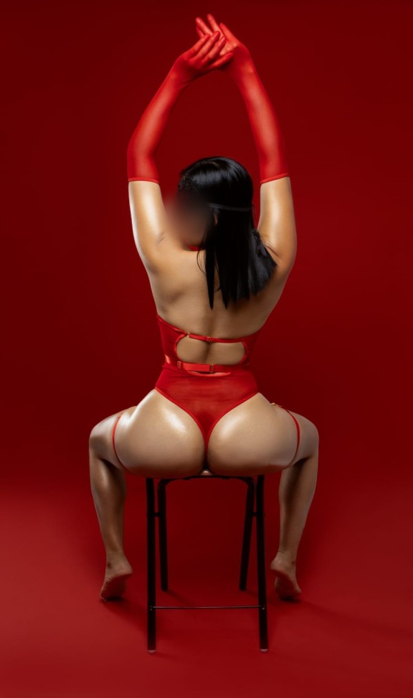 PERLA MASAJISTA EROTICA, O’DONNELL