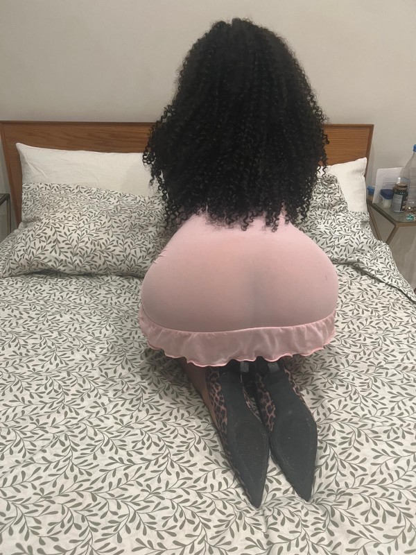 BOMBA DE SEXO FIESTERA EN ATOCHA